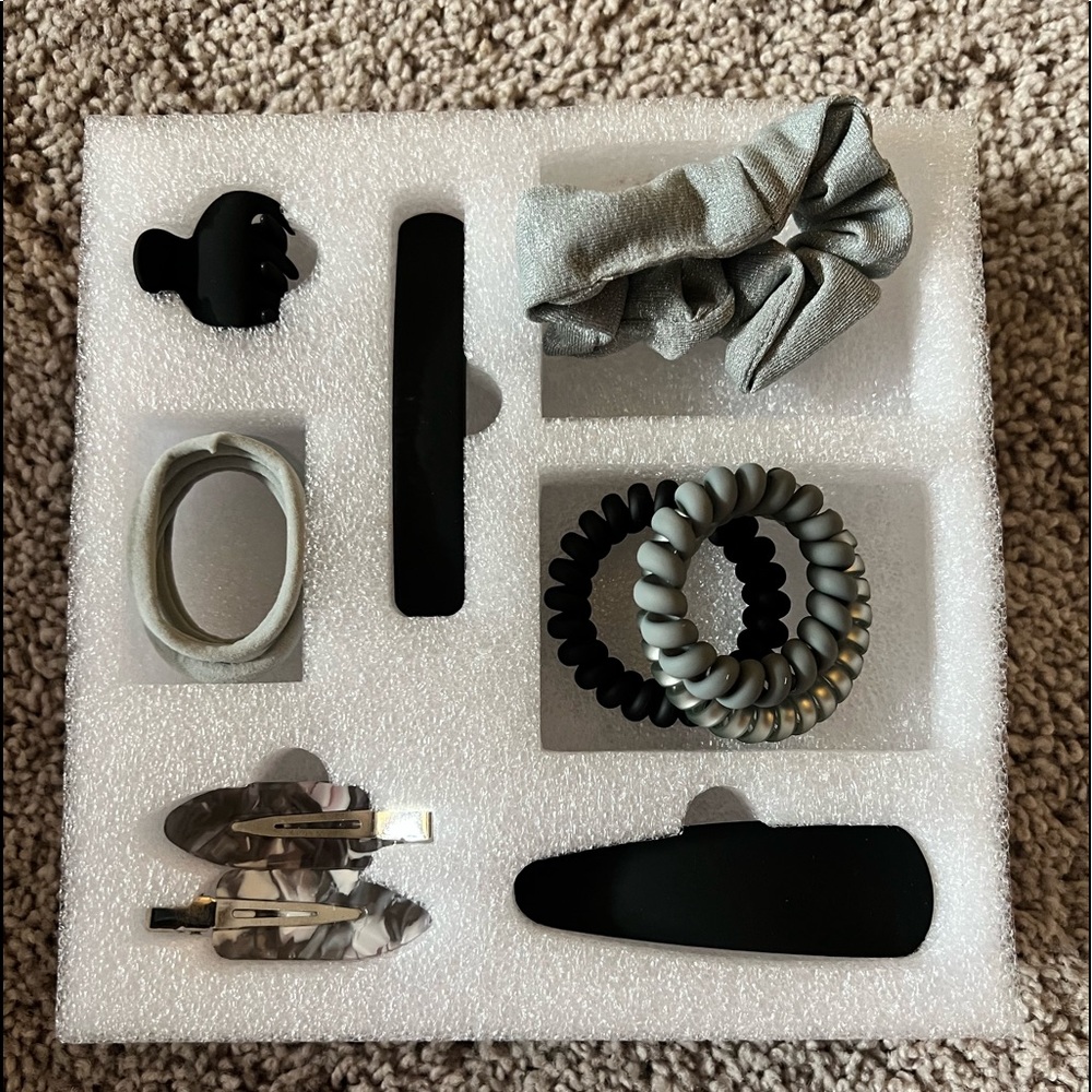 Gift set with hair accessories. NWT. Perfect for any woman, especially teens!